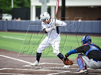 Thumbnail 1 in Oak Ridge vs. Dallas Jesuit (UIL Class 6A Region II Semifinal) photogallery.
