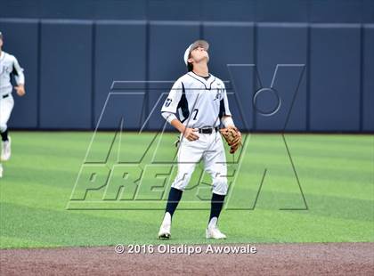 Thumbnail 2 in Oak Ridge vs. Dallas Jesuit (UIL Class 6A Region II Semifinal) photogallery.