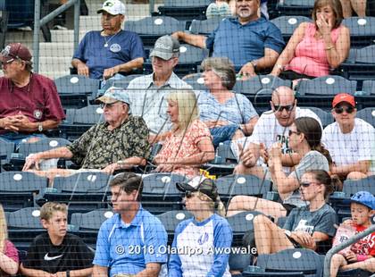 Thumbnail 3 in Oak Ridge vs. Dallas Jesuit (UIL Class 6A Region II Semifinal) photogallery.