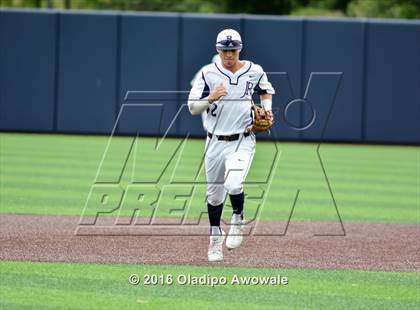 Thumbnail 2 in Oak Ridge vs. Dallas Jesuit (UIL Class 6A Region II Semifinal) photogallery.