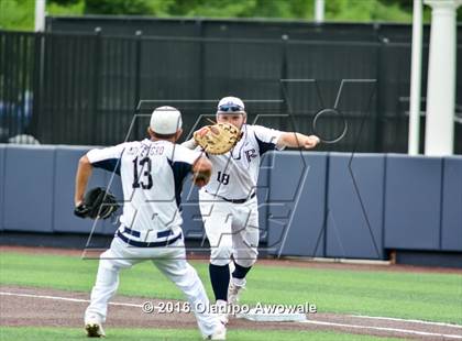 Thumbnail 2 in Oak Ridge vs. Dallas Jesuit (UIL Class 6A Region II Semifinal) photogallery.