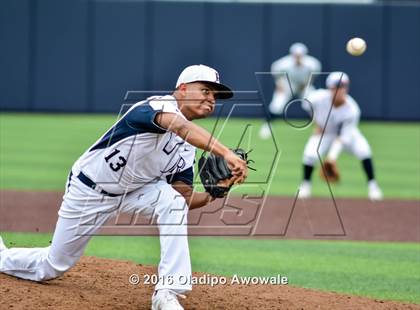 Thumbnail 2 in Oak Ridge vs. Dallas Jesuit (UIL Class 6A Region II Semifinal) photogallery.