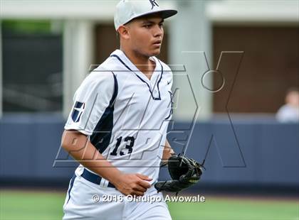 Thumbnail 2 in Oak Ridge vs. Dallas Jesuit (UIL Class 6A Region II Semifinal) photogallery.
