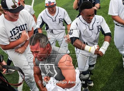 Thumbnail 3 in Oak Ridge vs. Dallas Jesuit (UIL Class 6A Region II Semifinal) photogallery.