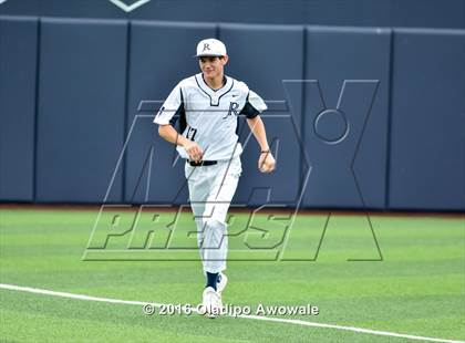 Thumbnail 1 in Oak Ridge vs. Dallas Jesuit (UIL Class 6A Region II Semifinal) photogallery.