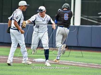 Thumbnail 2 in Oak Ridge vs. Dallas Jesuit (UIL Class 6A Region II Semifinal) photogallery.
