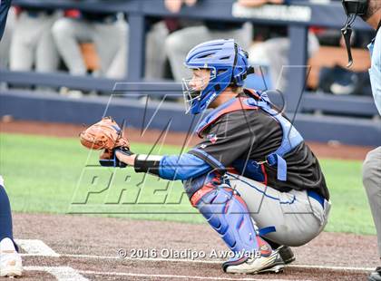 Thumbnail 3 in Oak Ridge vs. Dallas Jesuit (UIL Class 6A Region II Semifinal) photogallery.