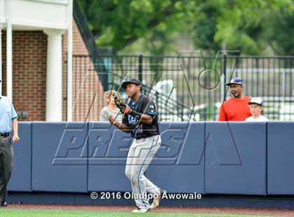 Thumbnail 2 in Oak Ridge vs. Dallas Jesuit (UIL Class 6A Region II Semifinal) photogallery.