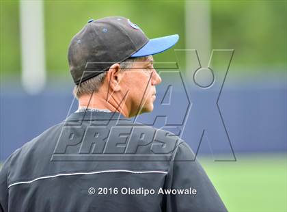 Thumbnail 3 in Oak Ridge vs. Dallas Jesuit (UIL Class 6A Region II Semifinal) photogallery.