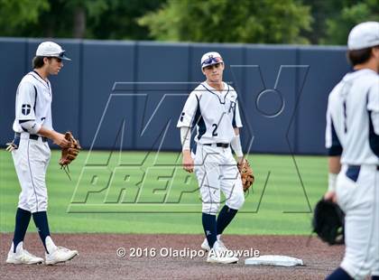 Thumbnail 1 in Oak Ridge vs. Dallas Jesuit (UIL Class 6A Region II Semifinal) photogallery.