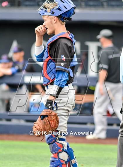 Thumbnail 1 in Oak Ridge vs. Dallas Jesuit (UIL Class 6A Region II Semifinal) photogallery.