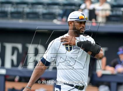 Thumbnail 2 in Oak Ridge vs. Dallas Jesuit (UIL Class 6A Region II Semifinal) photogallery.