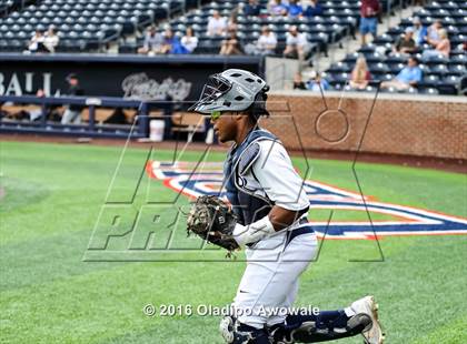 Thumbnail 1 in Oak Ridge vs. Dallas Jesuit (UIL Class 6A Region II Semifinal) photogallery.