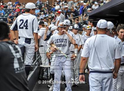 Thumbnail 3 in Oak Ridge vs. Dallas Jesuit (UIL Class 6A Region II Semifinal) photogallery.