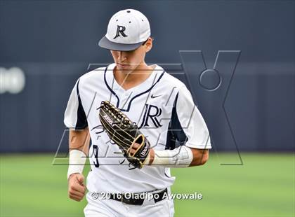 Thumbnail 2 in Oak Ridge vs. Dallas Jesuit (UIL Class 6A Region II Semifinal) photogallery.