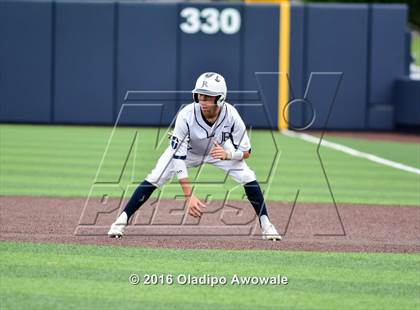 Thumbnail 3 in Oak Ridge vs. Dallas Jesuit (UIL Class 6A Region II Semifinal) photogallery.