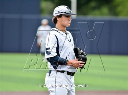 Thumbnail 1 in Oak Ridge vs. Dallas Jesuit (UIL Class 6A Region II Semifinal) photogallery.