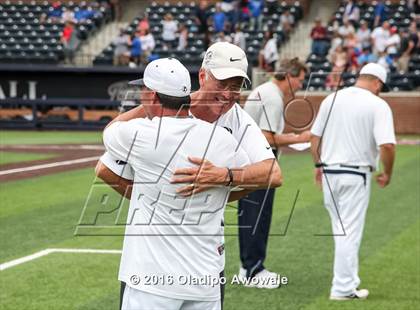 Thumbnail 3 in Oak Ridge vs. Dallas Jesuit (UIL Class 6A Region II Semifinal) photogallery.