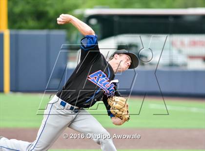 Thumbnail 1 in Oak Ridge vs. Dallas Jesuit (UIL Class 6A Region II Semifinal) photogallery.