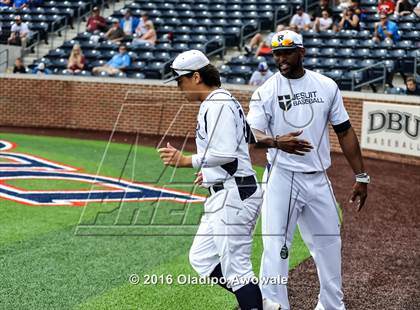 Thumbnail 1 in Oak Ridge vs. Dallas Jesuit (UIL Class 6A Region II Semifinal) photogallery.