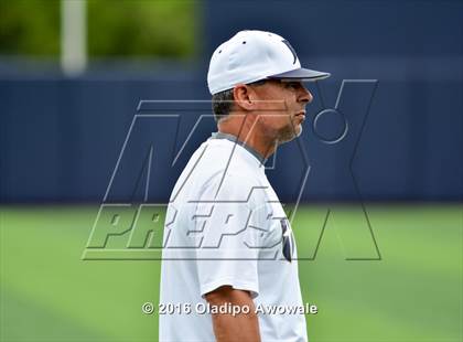 Thumbnail 2 in Oak Ridge vs. Dallas Jesuit (UIL Class 6A Region II Semifinal) photogallery.