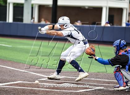 Thumbnail 3 in Oak Ridge vs. Dallas Jesuit (UIL Class 6A Region II Semifinal) photogallery.