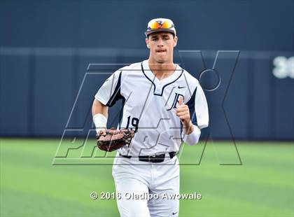 Thumbnail 3 in Oak Ridge vs. Dallas Jesuit (UIL Class 6A Region II Semifinal) photogallery.