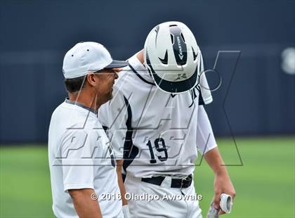 Thumbnail 3 in Oak Ridge vs. Dallas Jesuit (UIL Class 6A Region II Semifinal) photogallery.
