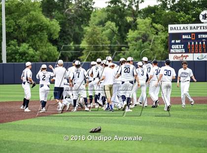 Thumbnail 1 in Oak Ridge vs. Dallas Jesuit (UIL Class 6A Region II Semifinal) photogallery.