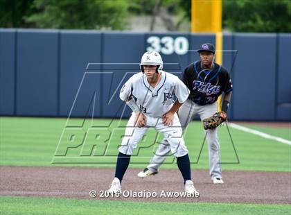 Thumbnail 2 in Oak Ridge vs. Dallas Jesuit (UIL Class 6A Region II Semifinal) photogallery.