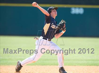 Thumbnail 3 in Canisius vs. Bishop McLaughlin Catholic photogallery.