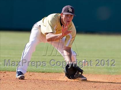 Thumbnail 2 in Canisius vs. Bishop McLaughlin Catholic photogallery.