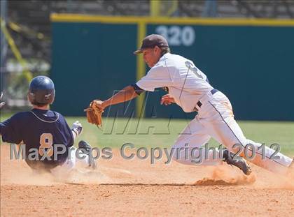 Thumbnail 2 in Canisius vs. Bishop McLaughlin Catholic photogallery.