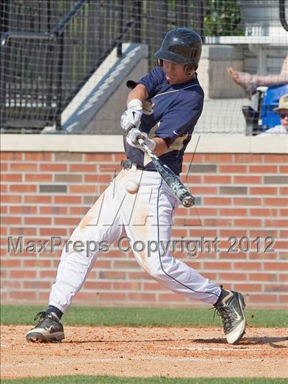 Thumbnail 2 in Canisius vs. Bishop McLaughlin Catholic photogallery.