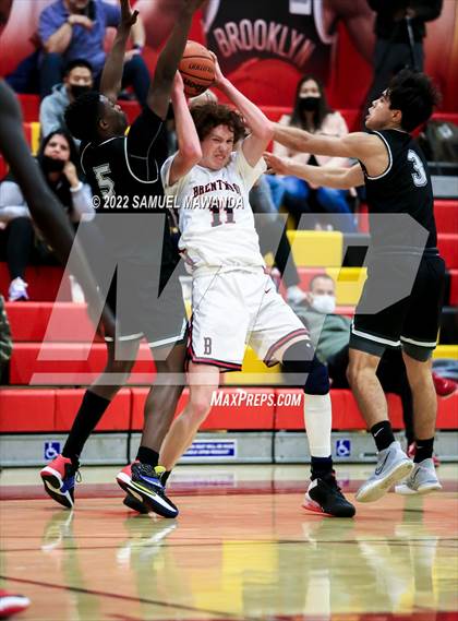 Thumbnail 2 in Brentwood School vs  Orangewood Academy (The Covid Showcase) photogallery.