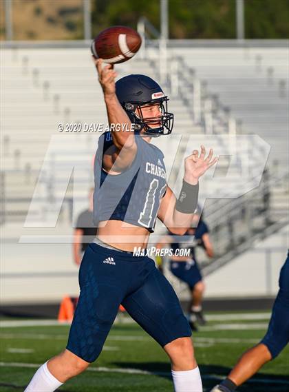 Thumbnail 2 in Corner Canyon (Intrasquad Scrimmage) photogallery.