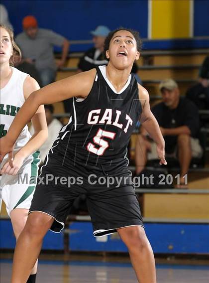 Thumbnail 2 in Galt vs. Granite Bay (Grant Winterfest) photogallery.