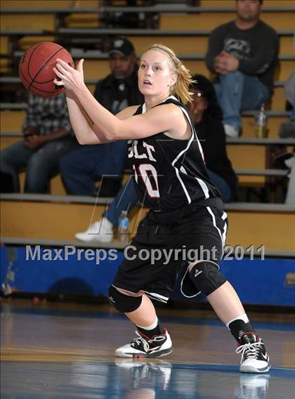 Thumbnail 3 in Galt vs. Granite Bay (Grant Winterfest) photogallery.