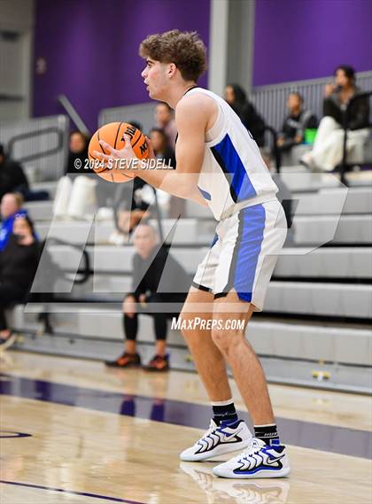 Thumbnail 2 in La Jolla Country Day vs. Rocklin photogallery.