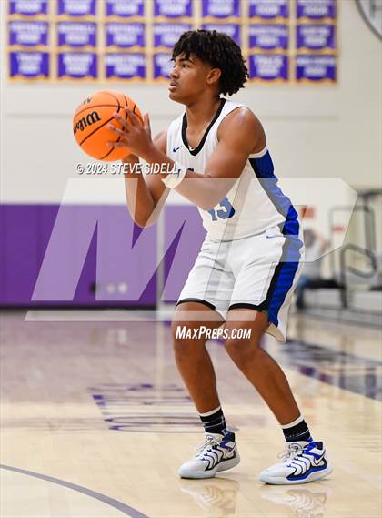 Thumbnail 2 in La Jolla Country Day vs. Rocklin photogallery.
