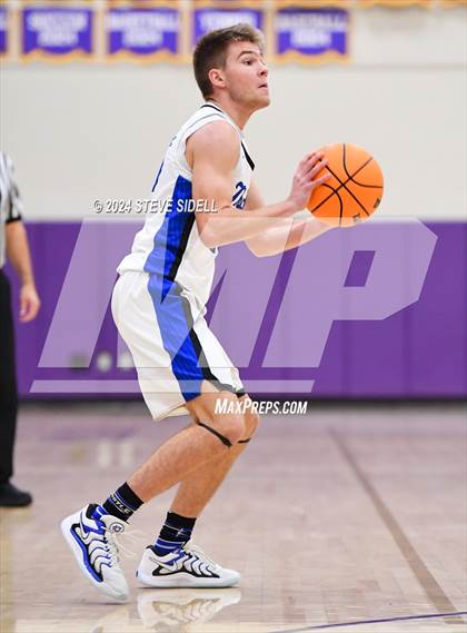 Thumbnail 2 in La Jolla Country Day vs. Rocklin photogallery.