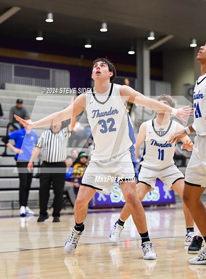 Thumbnail 3 in La Jolla Country Day vs. Rocklin photogallery.