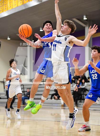 Thumbnail 3 in La Jolla Country Day vs. Rocklin photogallery.