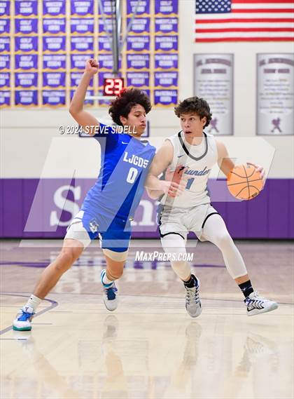 Thumbnail 2 in La Jolla Country Day vs. Rocklin photogallery.