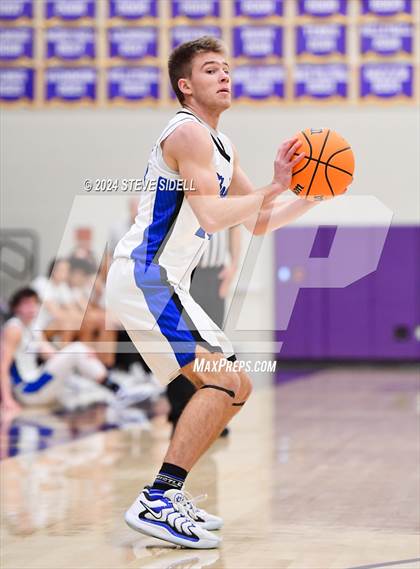 Thumbnail 3 in La Jolla Country Day vs. Rocklin photogallery.