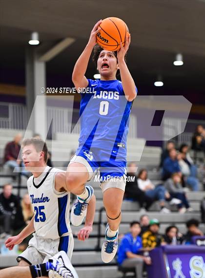 Thumbnail 3 in La Jolla Country Day vs. Rocklin photogallery.