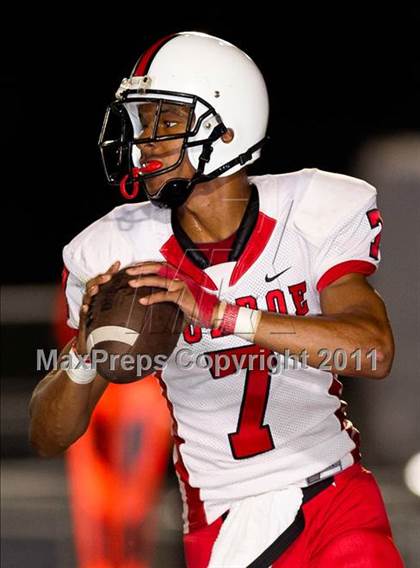Thumbnail 3 in Marvin Ridge vs. Monroe photogallery.