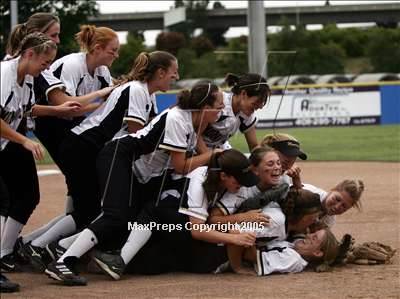 Thumbnail 3 in Archbishop Mitty vs. Saratoga (D2 Sec. Final) photogallery.