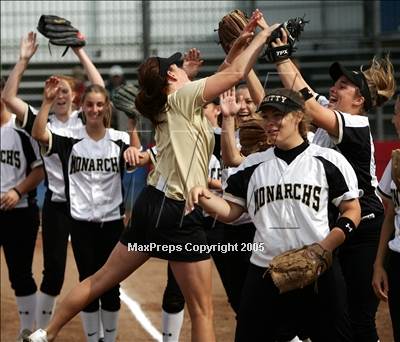 Thumbnail 2 in Archbishop Mitty vs. Saratoga (D2 Sec. Final) photogallery.