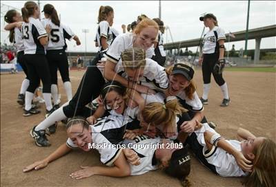 Thumbnail 1 in Archbishop Mitty vs. Saratoga (D2 Sec. Final) photogallery.